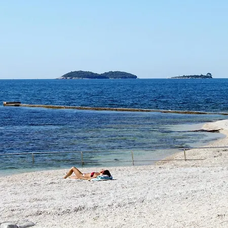 By The Sea - 19730 * Rovinj